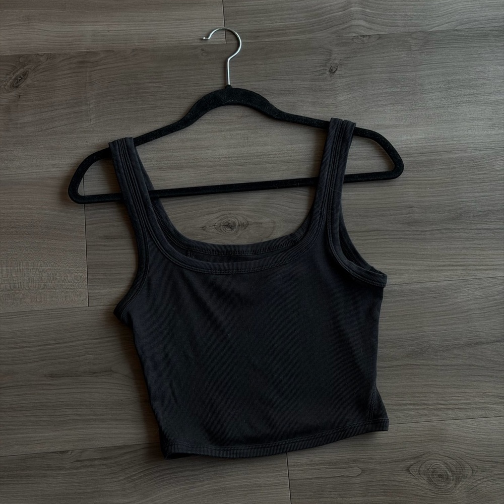Lululemon | Black Cropped Tank Top